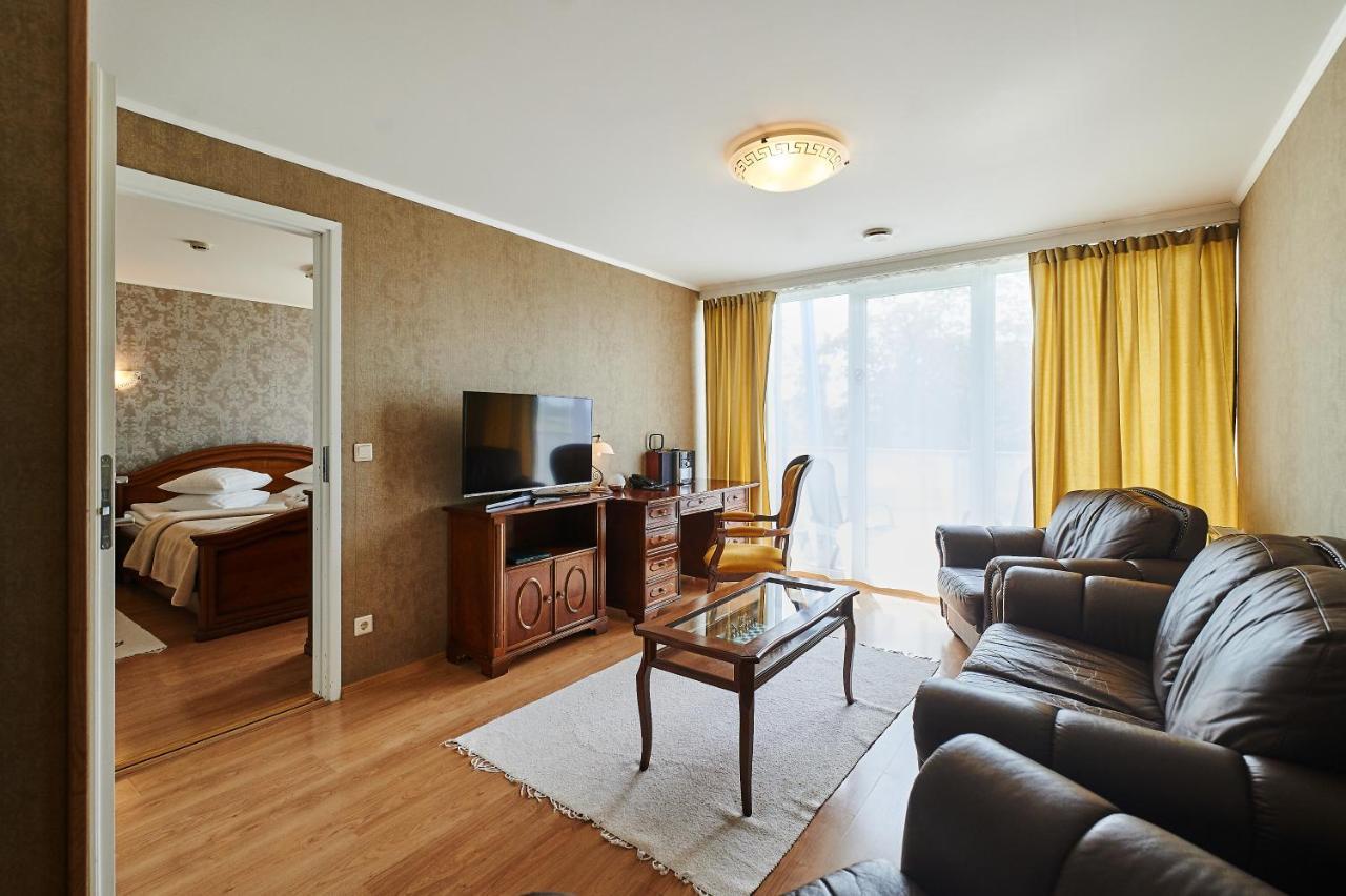 Asa Spa Hotel Kuressaare Exteriér fotografie